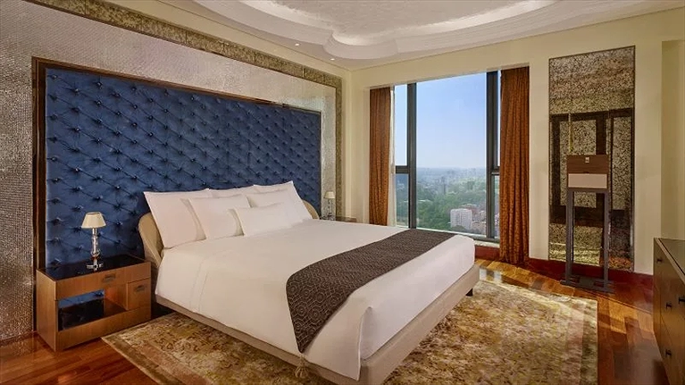 Panorama Suite by Giorgetti