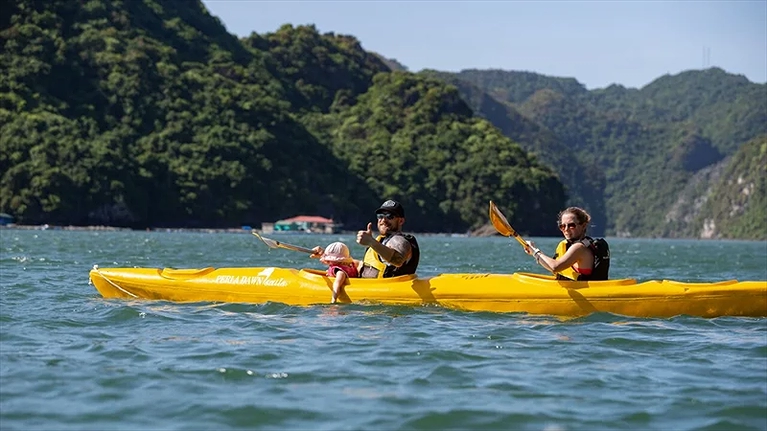 Hoạt động tại Du thuyền