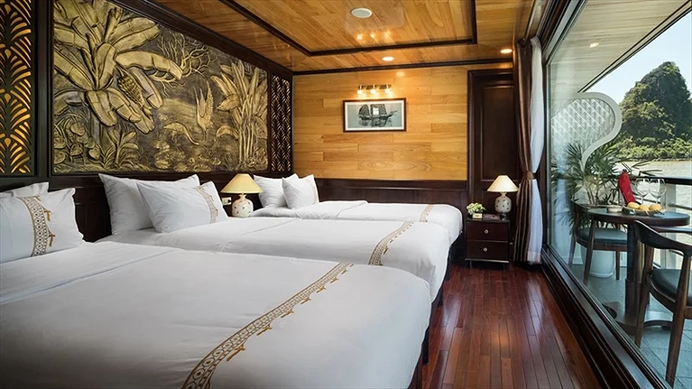 Phòng Junior Suite Triple