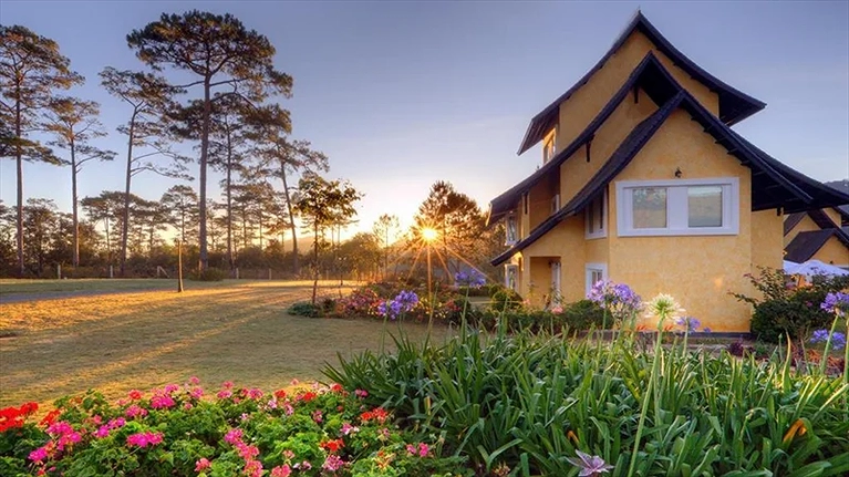 Khung cảnh lãng mạn tại "Làng"