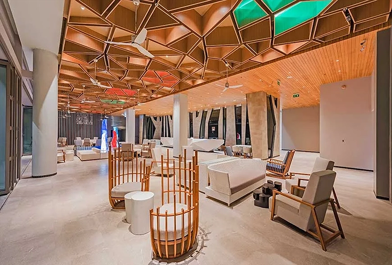 Không gian khách sạn sang trọng, tinh tế