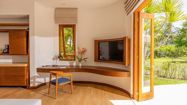 Villa 4 phòng ngủ sát biển