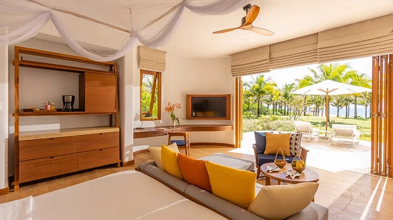 Villa 4 phòng ngủ sát biển