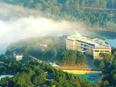 Khu nghỉ dưỡng Edensee Lake Resort & Spa Đà Lạt