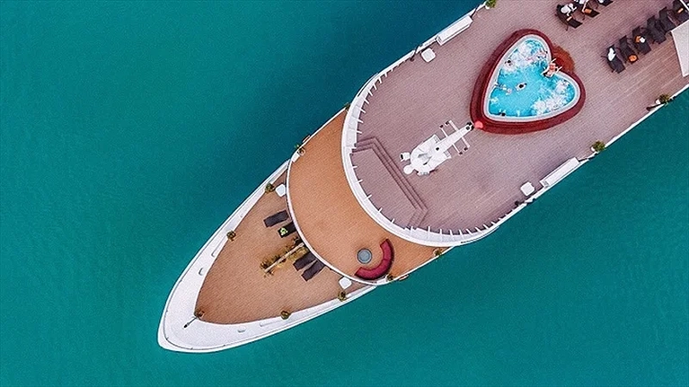 Du thuyền Aspira Hạ Long