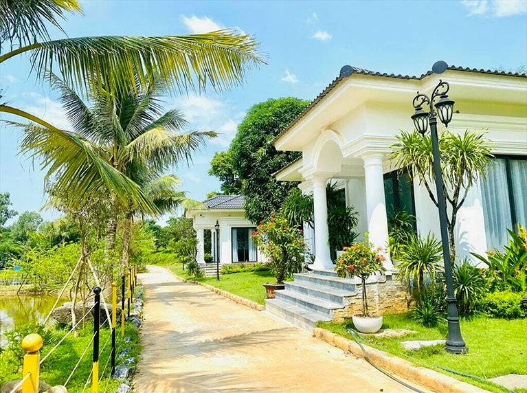 Lakeside Villa One Bedroom