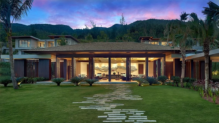 Lối đi vào sảnh lễ tân