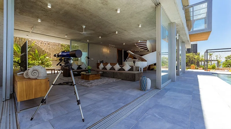 Breeze Villa 4 Bedrooms