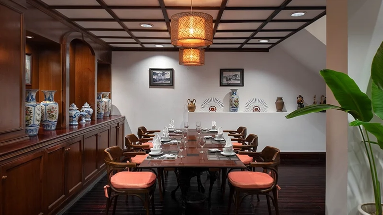 Nhà hàng Nam Phương