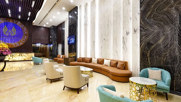 Sảnh lễ tân - nơi làm thủ tục check in/ check out