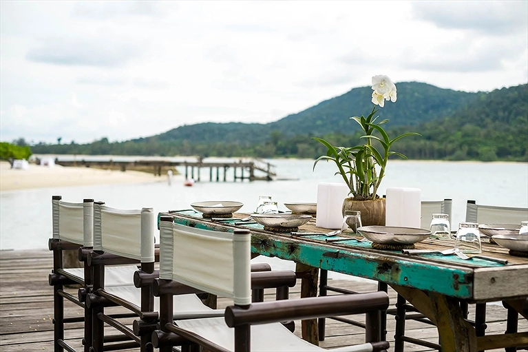 Dùng bữa ngay tại bãi biển cũng là một gợi ý thú vị