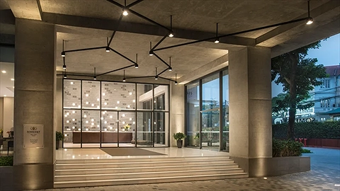 Lối vào Khu căn hộ Somerset West Point Hà Nội