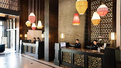 Sảnh lễ tân với thiết kế truyền thống kết hợp hiện đại