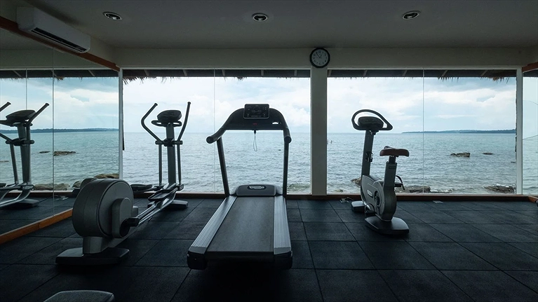 Phòng GYM với tầm nhìn ra biển