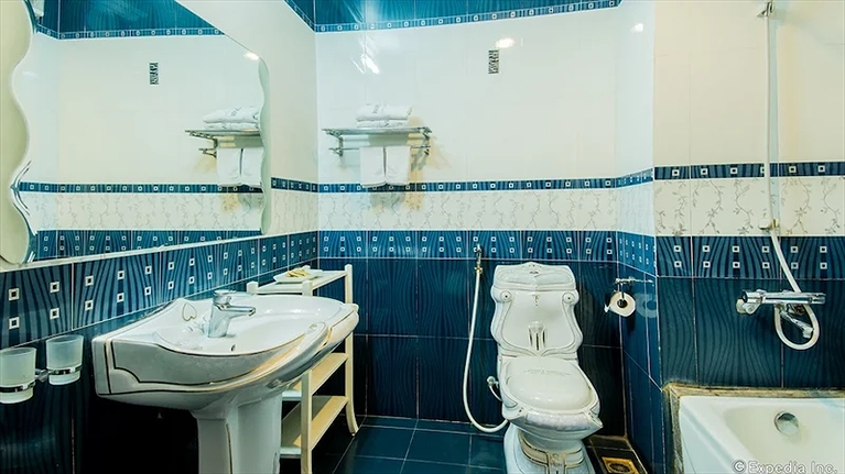 Phòng tắm đầy đủ tiện nghi và sạch sẽ