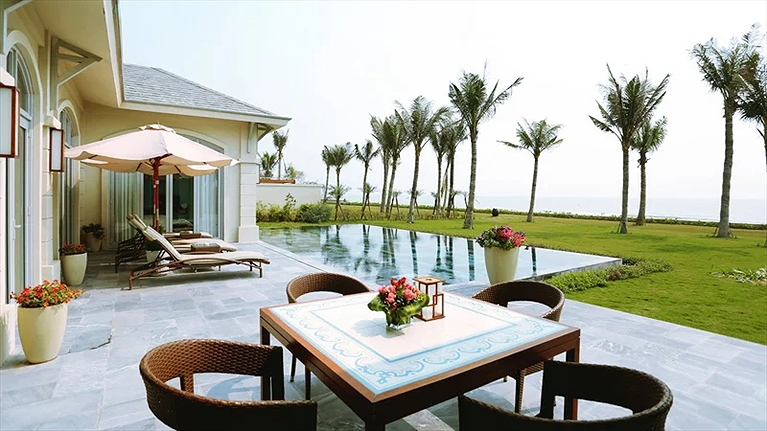 Khu vực bên ngoài Seaview Pool Villa
