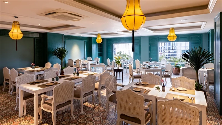 Nhà hàng Sang Ký phục vụ món ăn truyền thống từ 3 miền quê hương Việt Nam