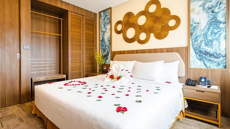 Phòng Deluxe Suite