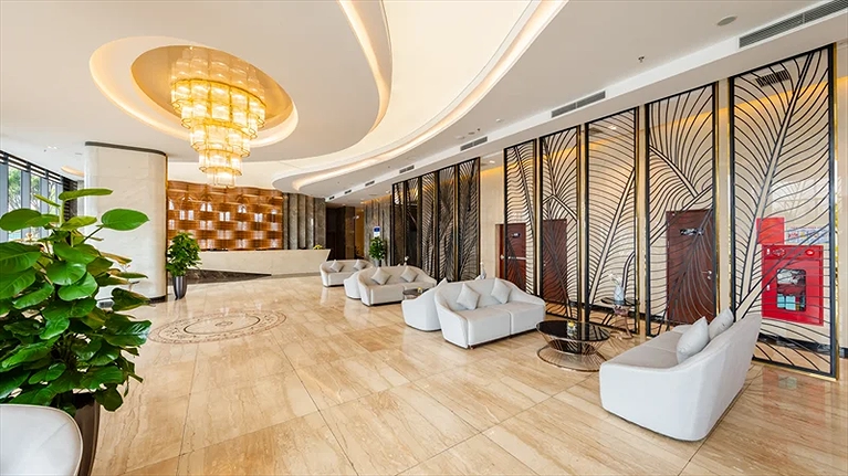 Khu vực ngồi chờ tại sảnh lễ tân