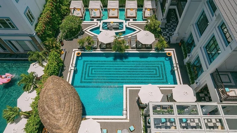 Quang cảnh khách sạn từ trên cao