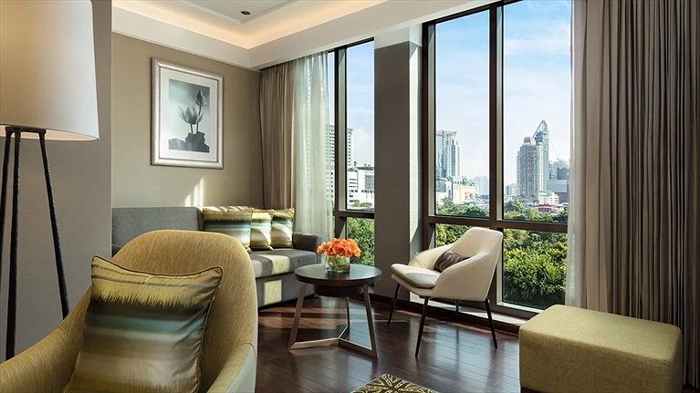 Tầm nhìn lý tưởng ra khu vườn xanh mát