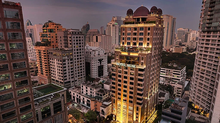 Toàn cảnh tòa nhà khách sạn