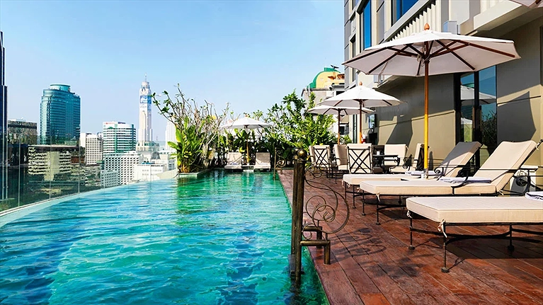 Hồ bơi ngoài trời tuyệt đẹp