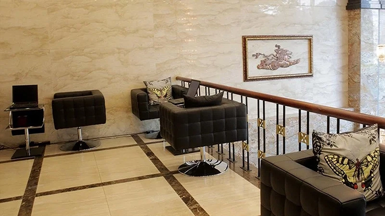 Khu vực ghế chờ tại khách sạn