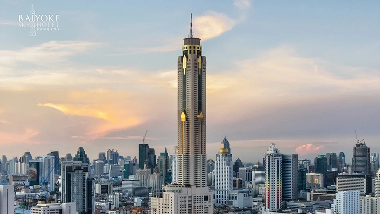 Khách sạn Baiyoke Sky Bangkok với 88 tầng