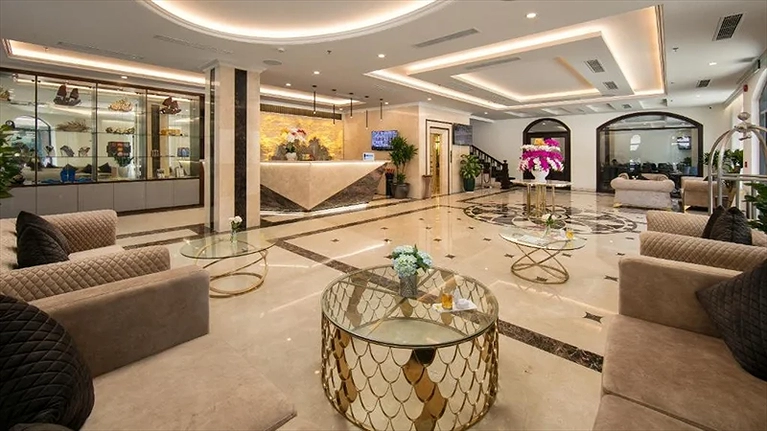 Sảnh lễ tân thiết kế sang trọng