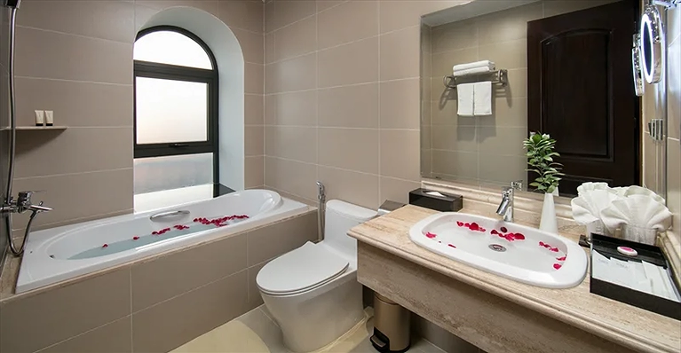 Phòng tắm hạng phòng Junior Suite Romance