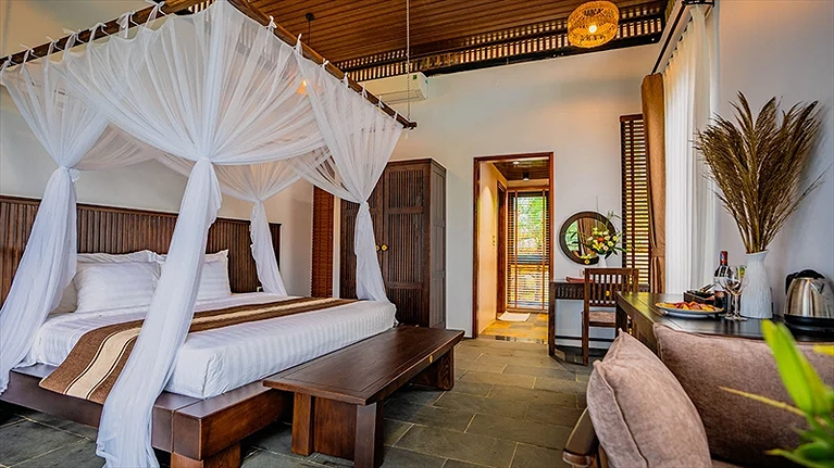 Premier Deluxe Bungalow Mountain View