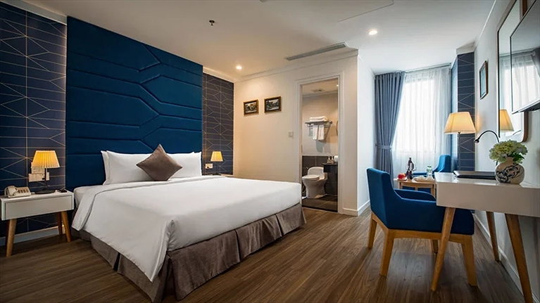 Phòng Premier City View