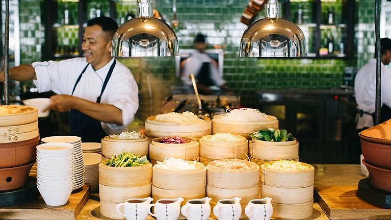 Nhà hàng Buffet sáng phục vụ các món đẳng cấp quốc tế