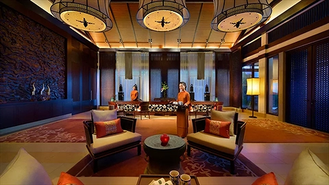 Sảnh Lễ tân với lối trang trí truyền thống Việt Nam