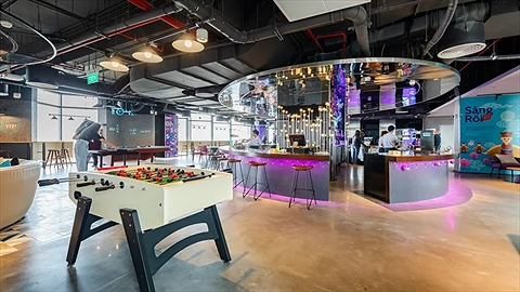 Khu giải trí được trang bị tại sảnh nhận phòng kết hợp Quầy Jo247 Lounge