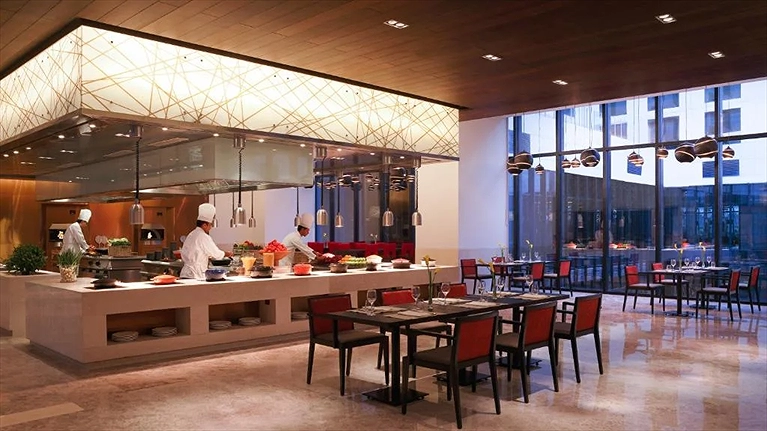 Các món ăn được chế biến phogn phú