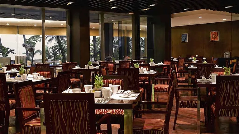 Sảnh nhà hàng được trang trí đẹp mắt