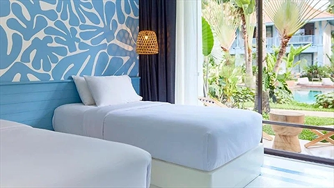 Hồ bơi ngoài trời tuyệt đẹp