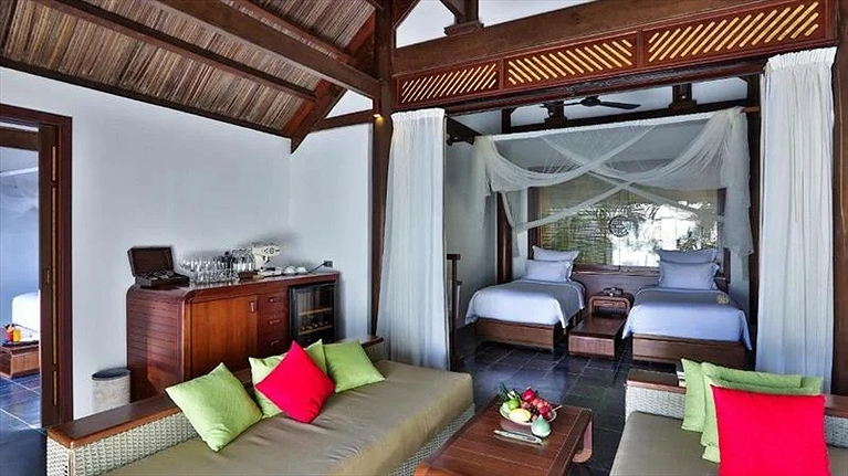 Phòng ngủ còn lại với trang bị 2 giường đơn cùng phòng khách riêng tư