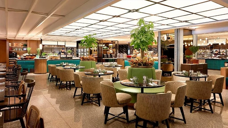 Nhà hàng dùng bữa rộng rãi