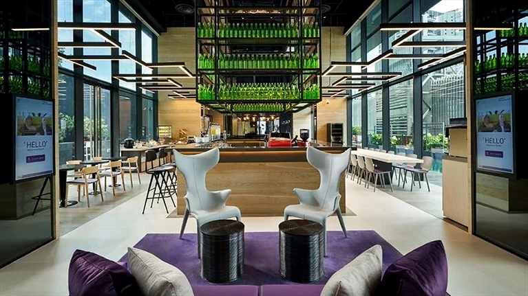 Quán cafe bên trong khách sạn