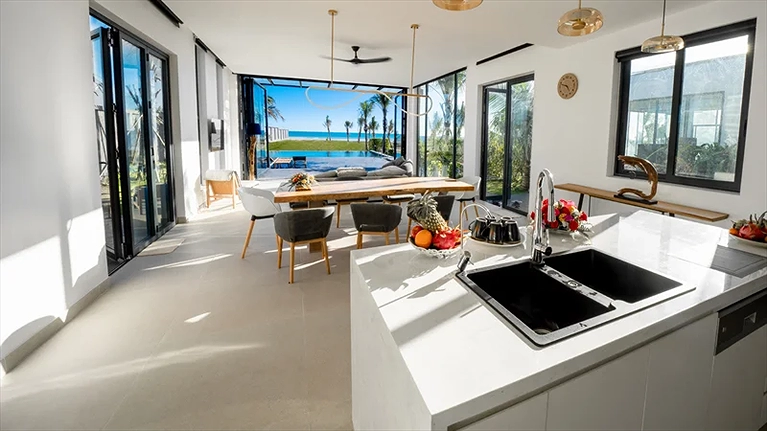 PRADIS (03 Bedrooms) View Ocean Front