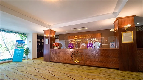 Lễ tân - nơi làm thủ tục check in và check out