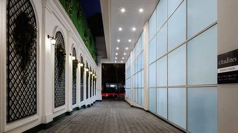 Lối vào khách sạn