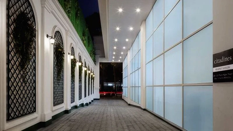 Lối vào khách sạn