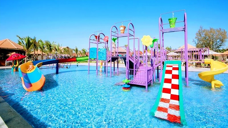 Công viên nước hướng biển