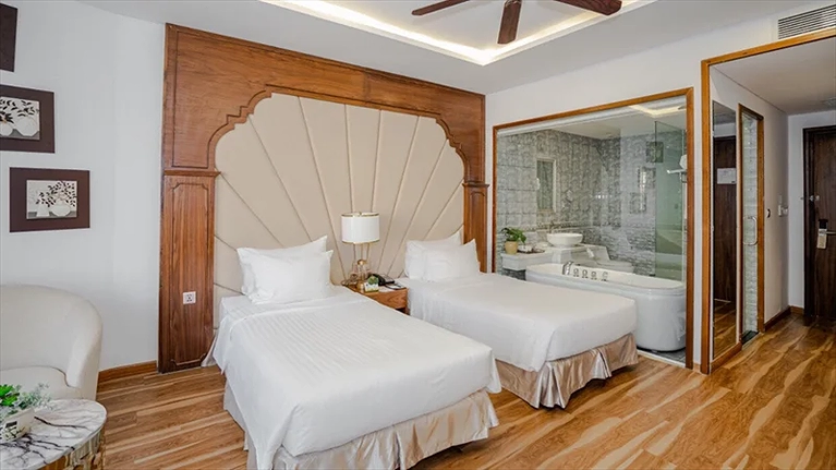 Deluxe Partial Ocean