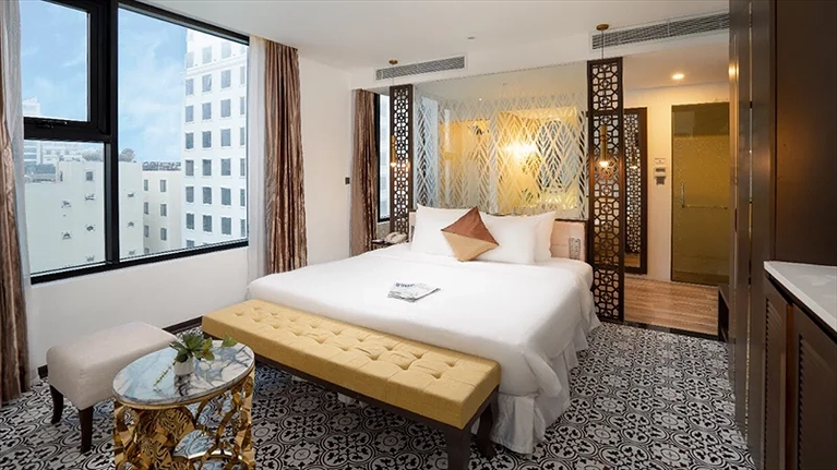 Deluxe Partial Ocean