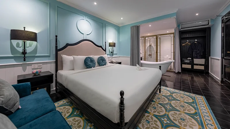 Two Bedroom Apartment with City View